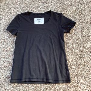 Lululemon short sleeve shirt